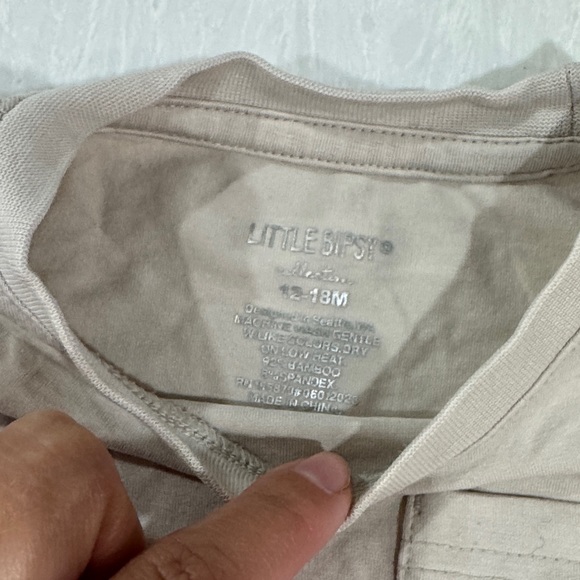 Little Bipsy lot of 2 Kids' Baby Boy Beige and Navy Trendy T-Shirts 18-24 Month - Picture 4 of 6